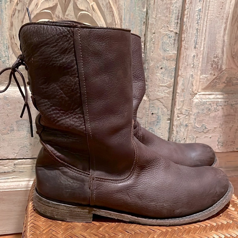 Camper Leather Mid calf Tie Detail Boots Sz 11